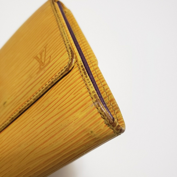 LV LOUIS Vuitton LA KOBE Edition Yellow Purple Epi Leather compact Wallet - Picture 8 of 13
